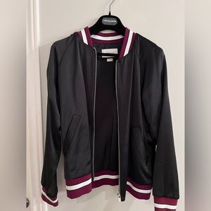 Aritzia Babaton Black & Red Satin Full Zip
Bomber Jacket
